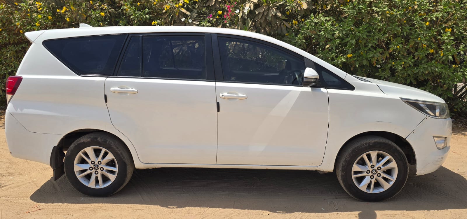 ganesh-innova-4567-right