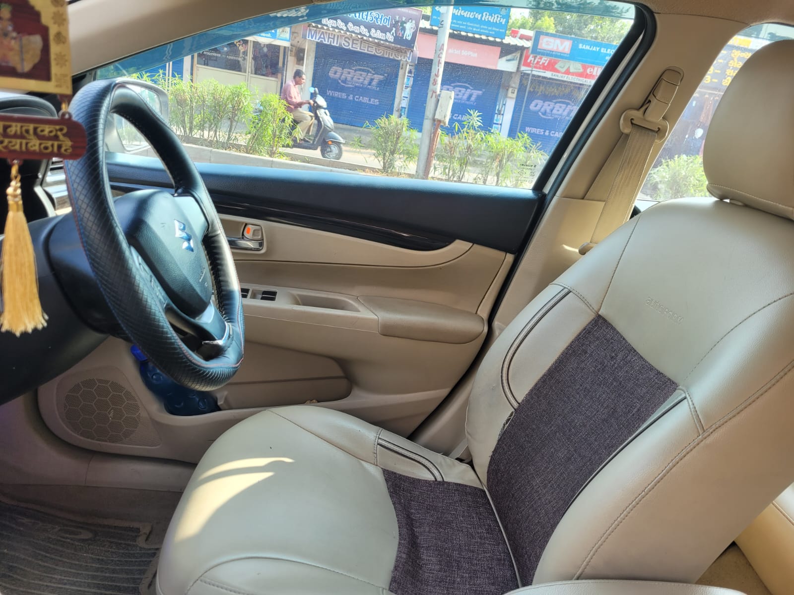 vishal-ciaz-6847-back