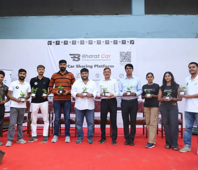 gifts a plants to every guest on plantation drive day