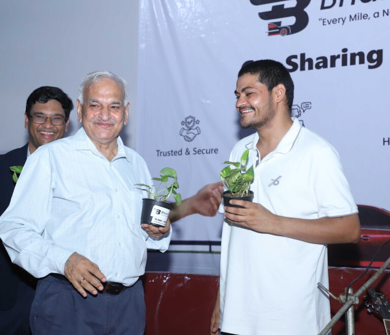 gift plant to chief guest on one drive one tree img 
